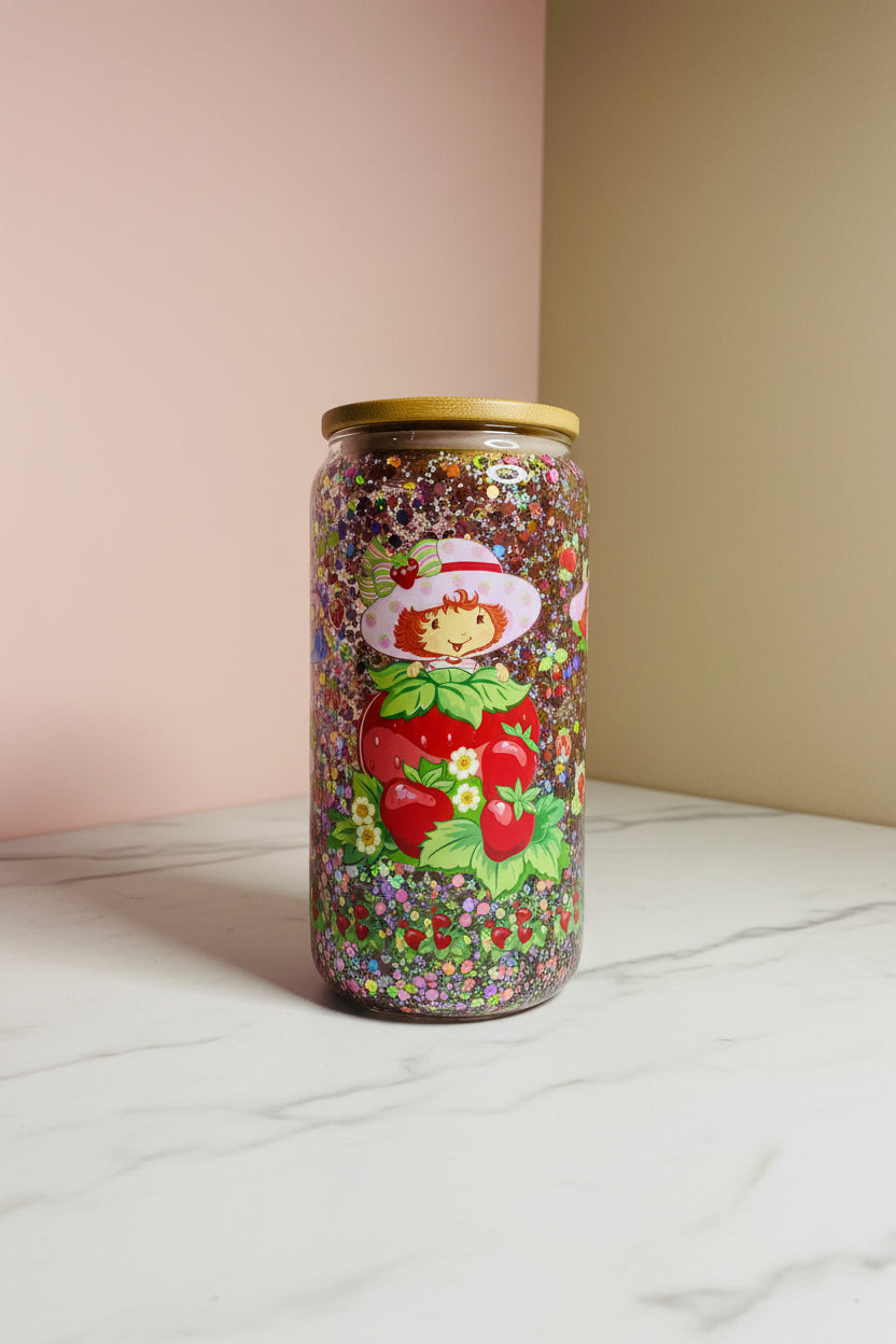 Strawberry Shortcake Glitter Cup — Retro Aesthetic Iced Coffee Glass with Bamboo Lid